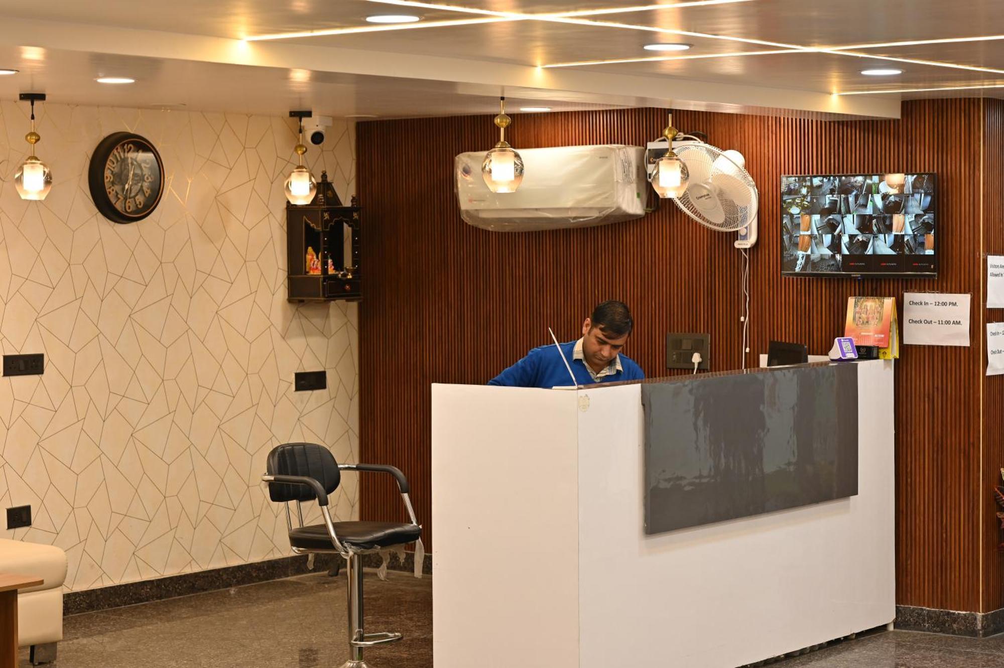 Hotel Down Town Paschim Vihar Delhi  Esterno foto