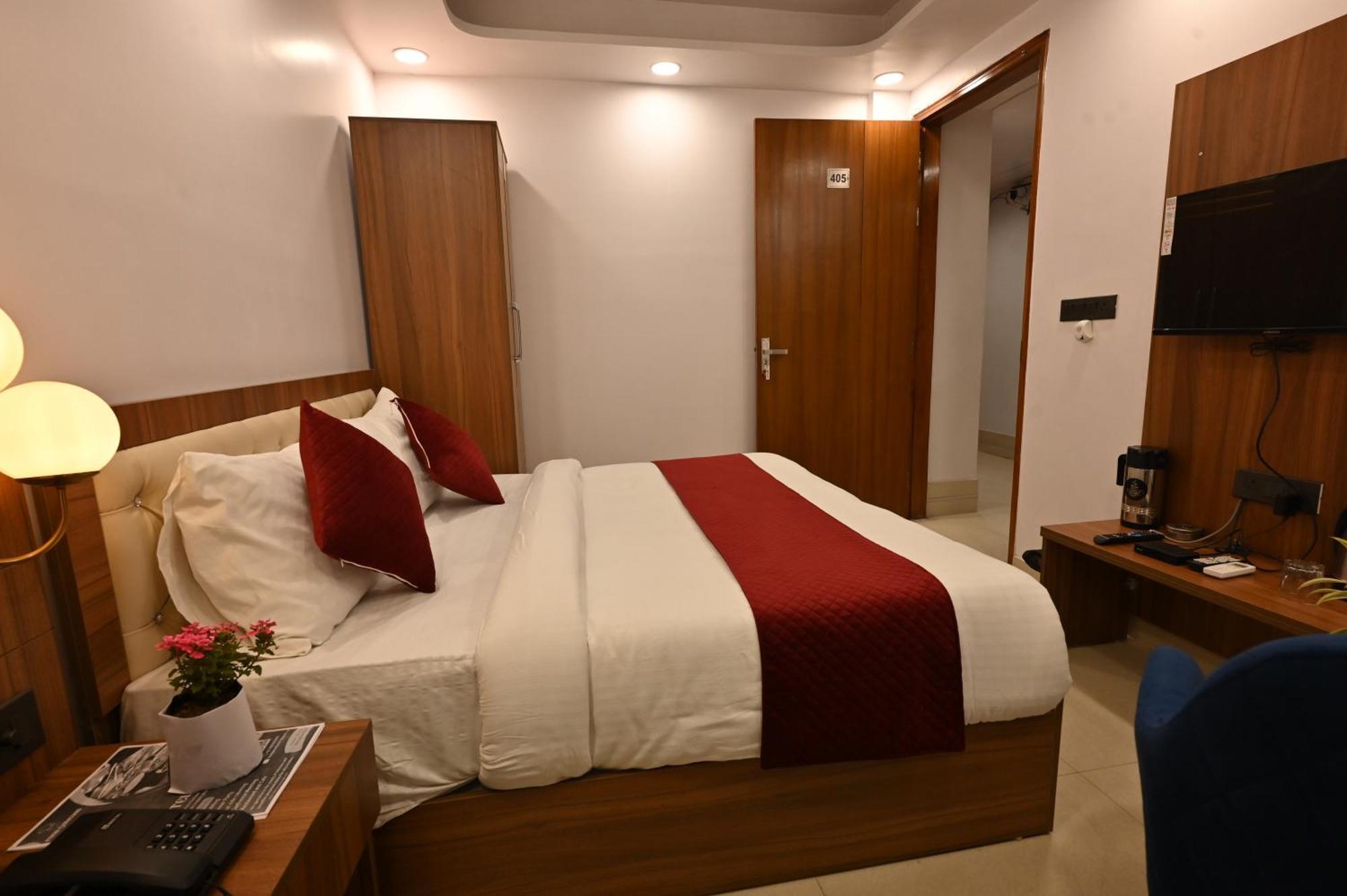 Hotel Down Town Paschim Vihar Delhi  Esterno foto