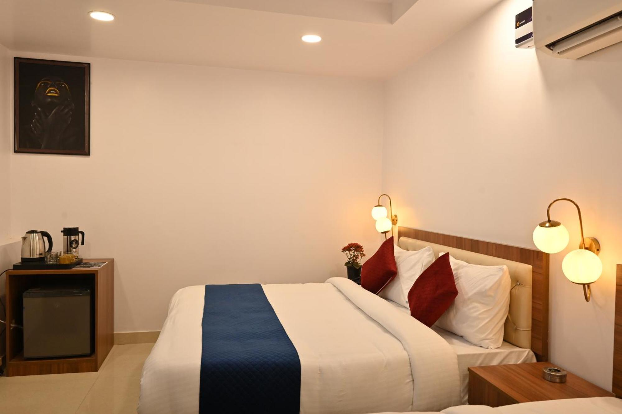 Hotel Down Town Paschim Vihar Delhi  Esterno foto