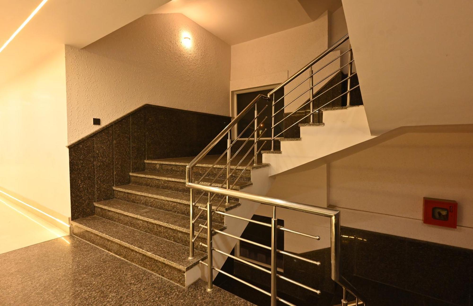 Hotel Down Town Paschim Vihar Delhi  Esterno foto