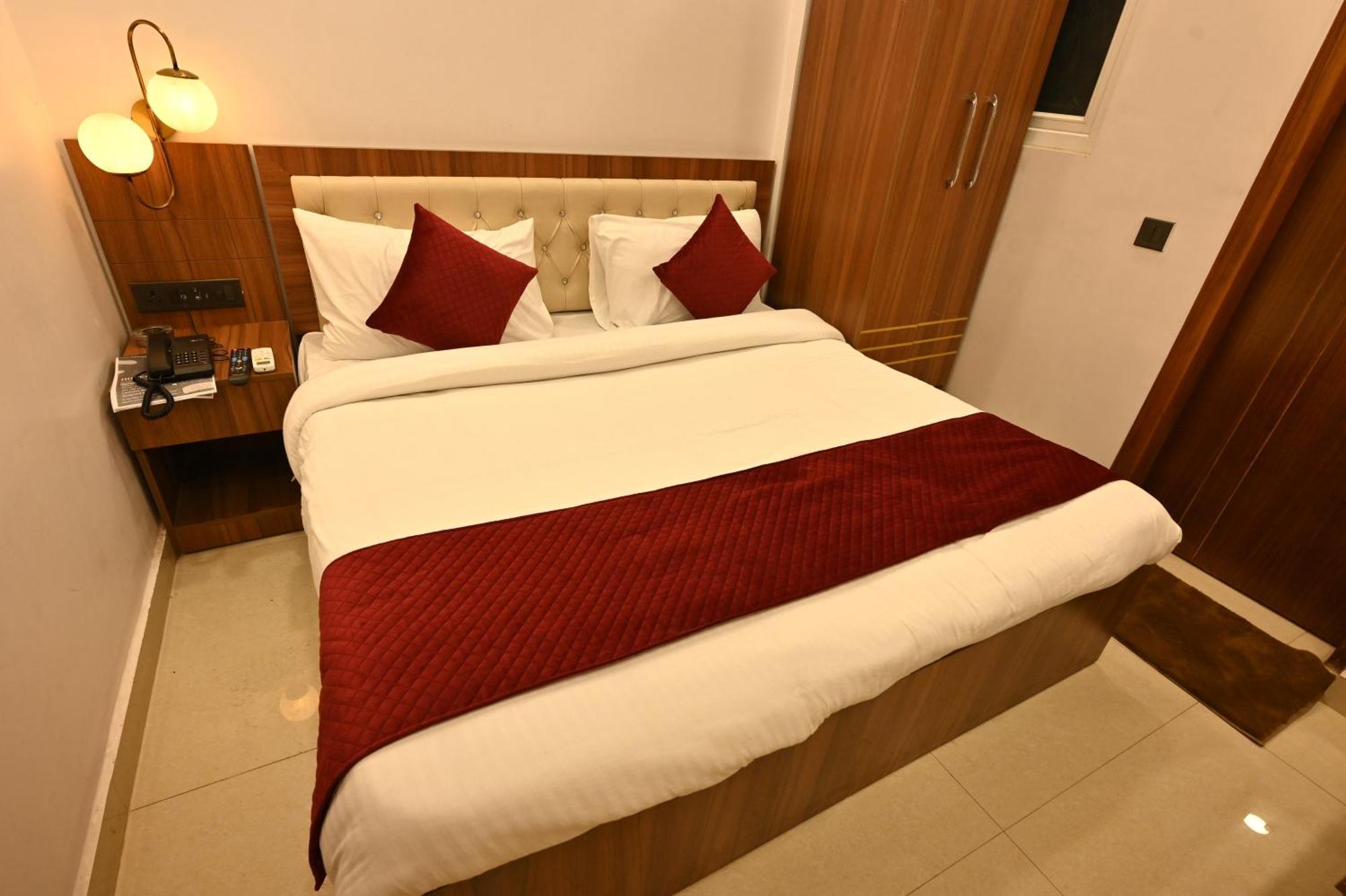 Hotel Down Town Paschim Vihar Delhi  Esterno foto